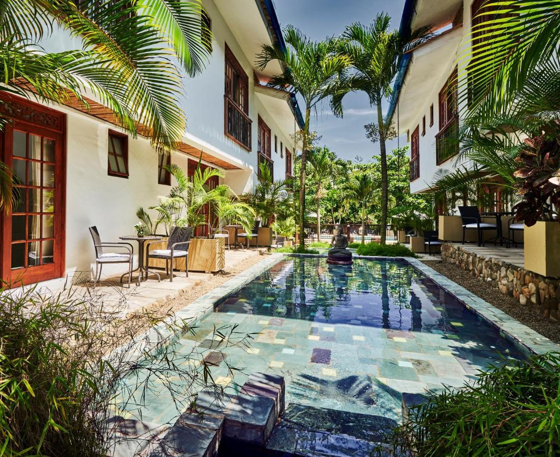 Lombok Hotel&SPA antes Hotel Casablanca Guaduas Exteriér fotografie