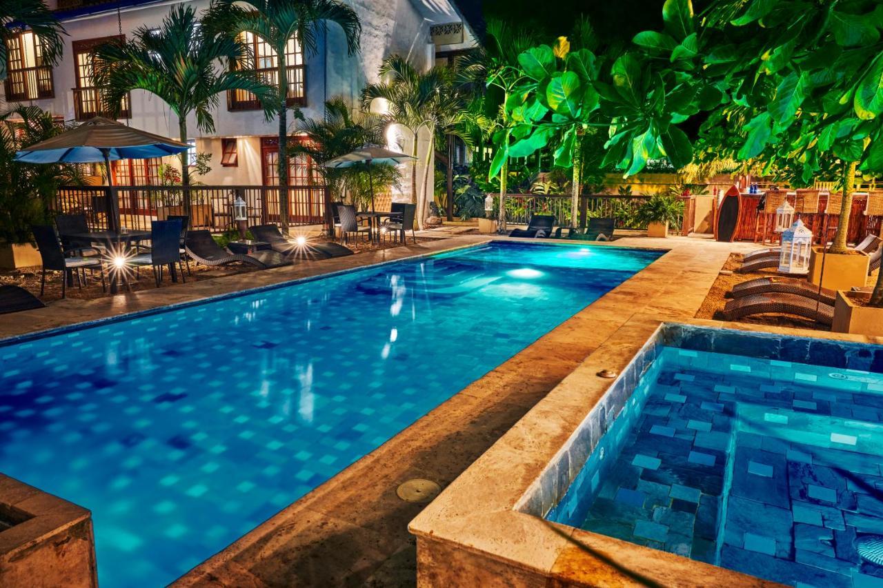 Lombok Hotel&SPA antes Hotel Casablanca Guaduas Exteriér fotografie