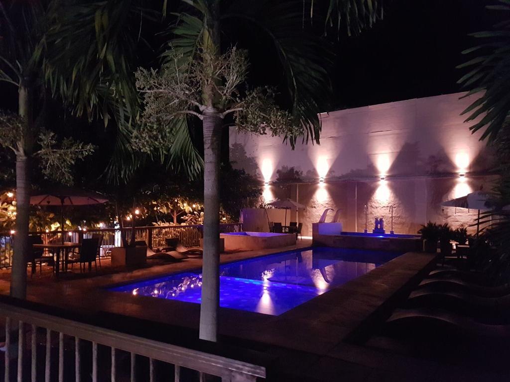 Lombok Hotel&SPA antes Hotel Casablanca Guaduas Exteriér fotografie