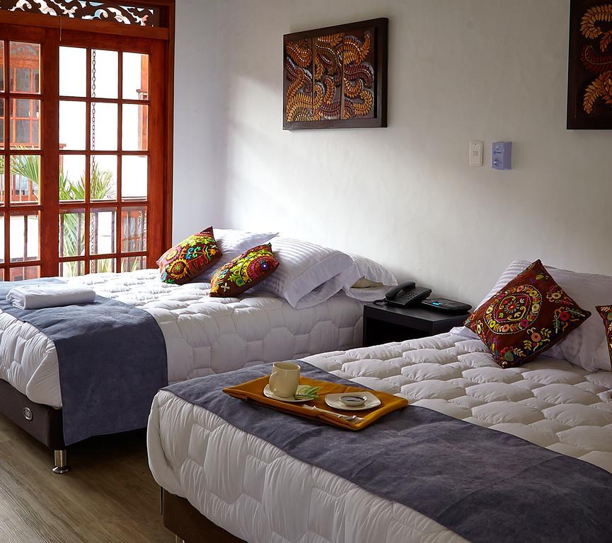 Lombok Hotel&SPA antes Hotel Casablanca Guaduas Pokoj fotografie