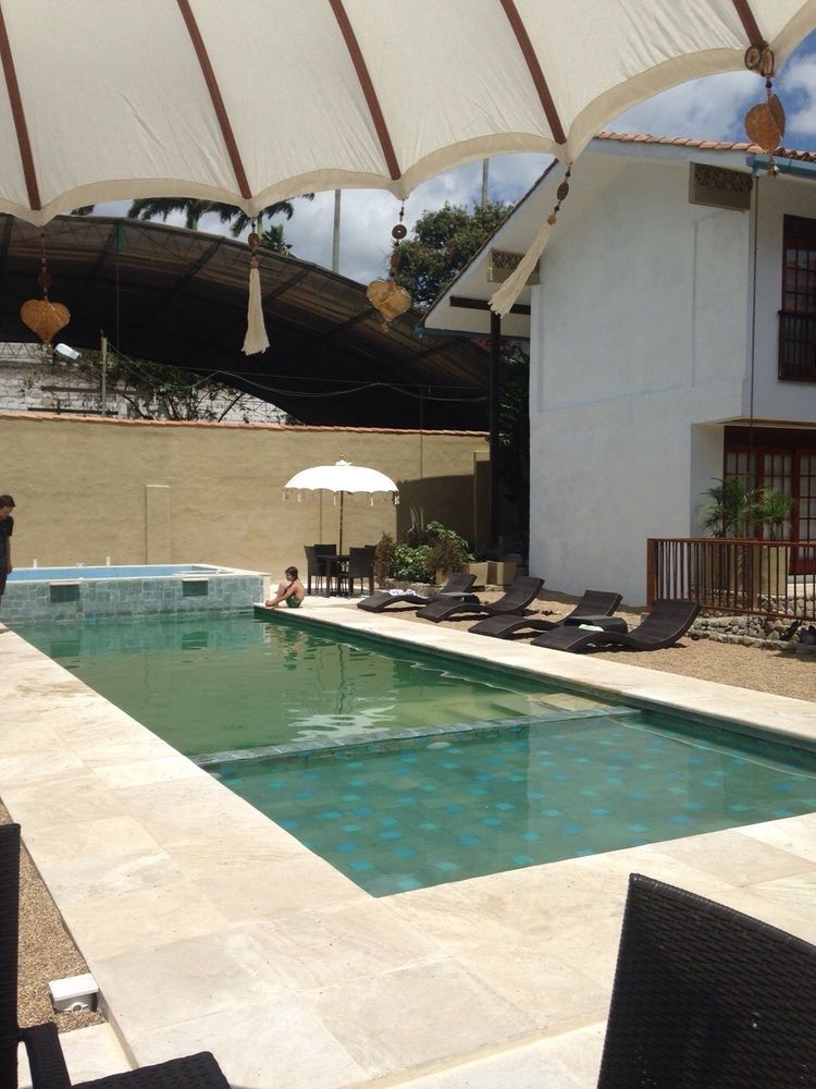 Lombok Hotel&SPA antes Hotel Casablanca Guaduas Exteriér fotografie